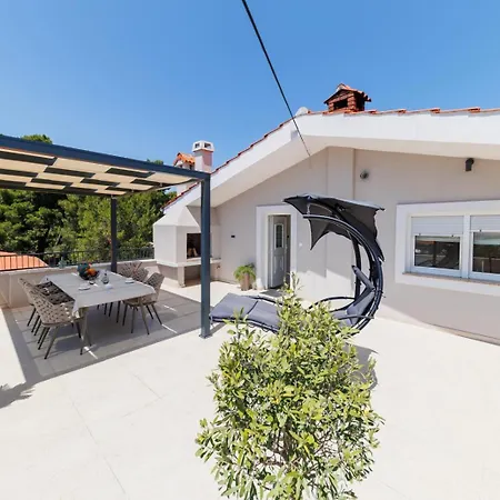 Sunrise Vista Retreat