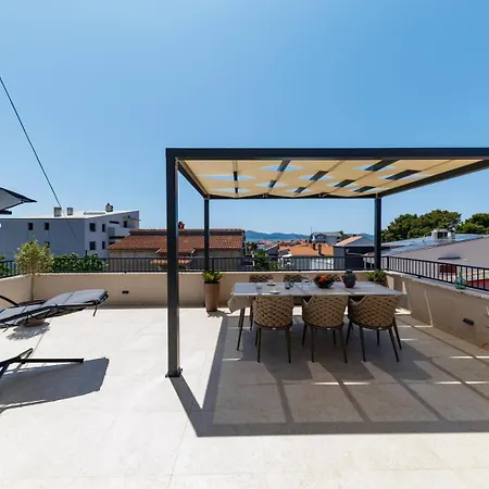 Sunrise Vista Retreat 扎达尔