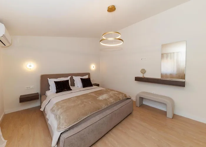 Sunrise Vista Retreat *