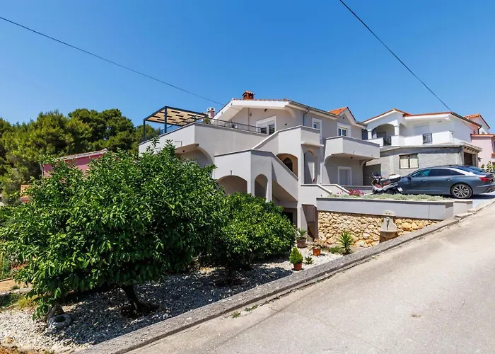 Sunrise Vista Retreat ザダル