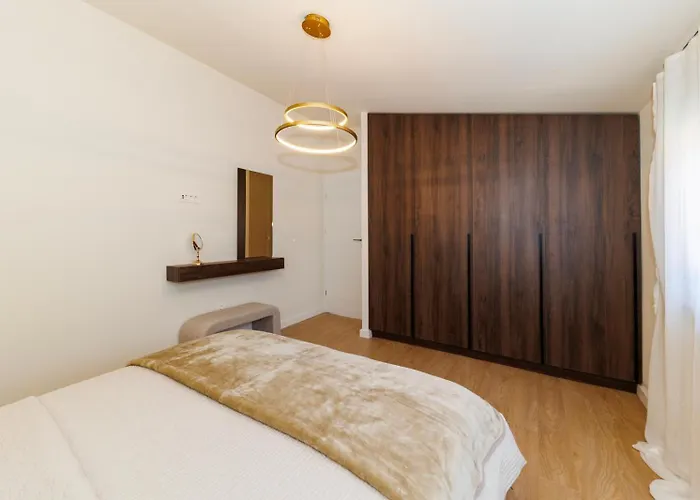 Sunrise Vista Retreat